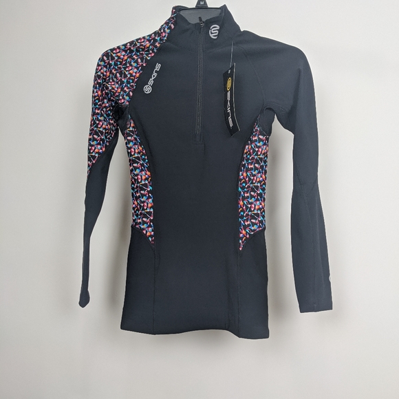 skins Tops - NEW Skins Women Long sleeve base layer S black